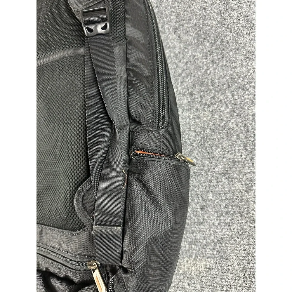 Briggs & Riley-High End Luggage-Verb Live Backpack-VB415-4-Multiple Compartments